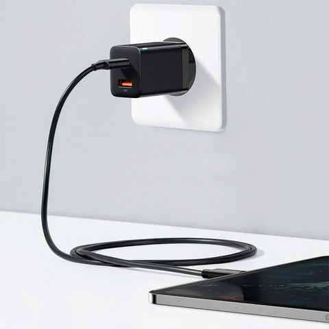 Baseus Super Si Pro Quick Charger - Väggladdare - Snabbladdare QC3.0 / PD 30W - 100-240V till USB - 2xUSB Typ A/C - Svart