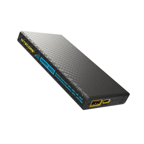 Nitecore Summit 10000 Power Bank - Batteri med Uppvärmning - 10000mAh, 2xUSB Typ A/C, QC 3.0 / PD 20W, 5V, 3A - Kolfiber